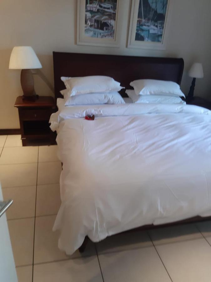 Cocoon Apartment Victoria Luaran gambar