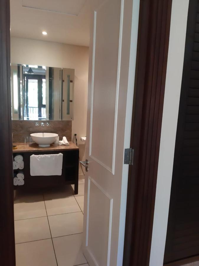 Cocoon Apartment Victoria Luaran gambar